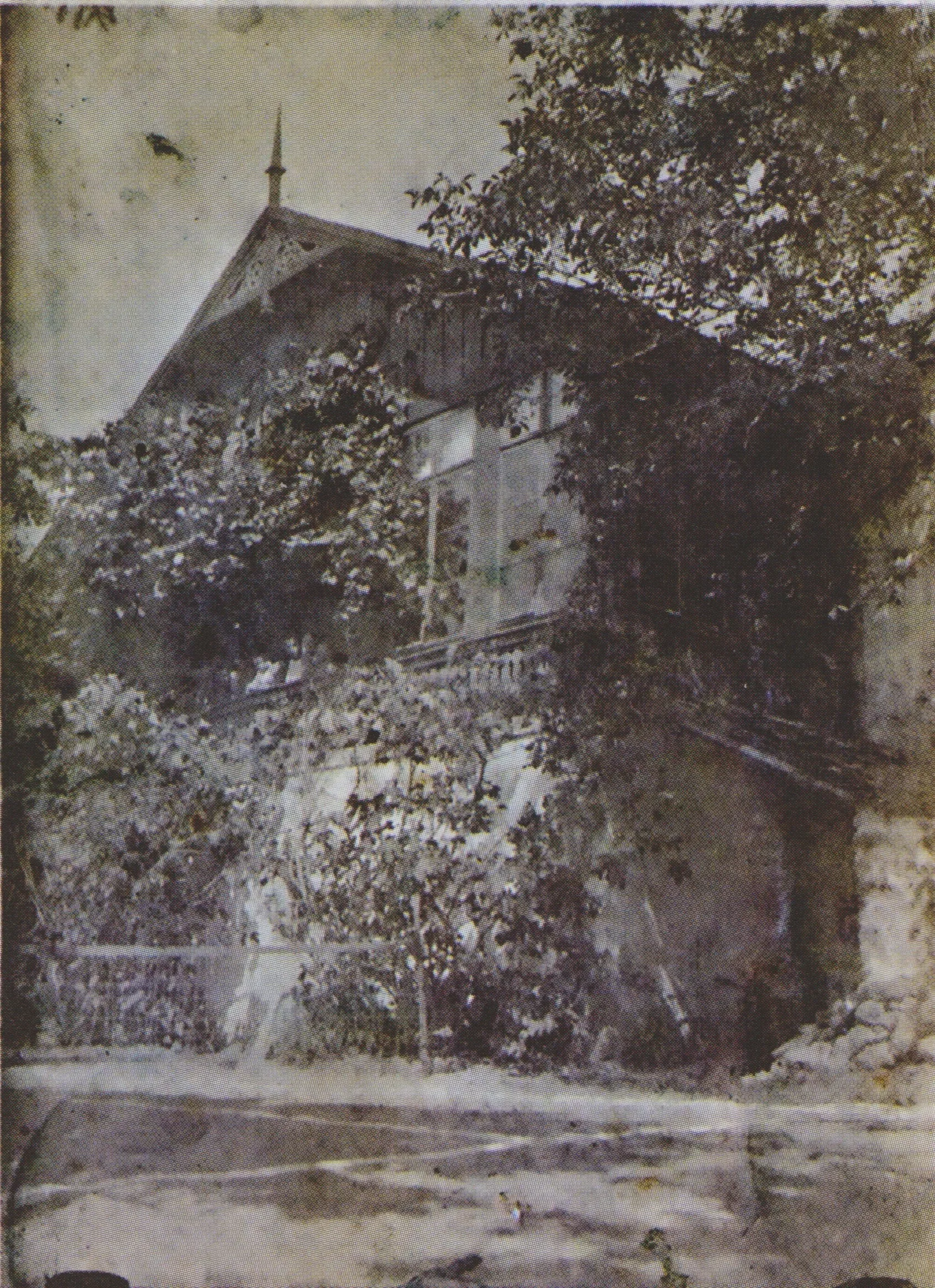 Historic photograph of Tabódy Villa from 1914